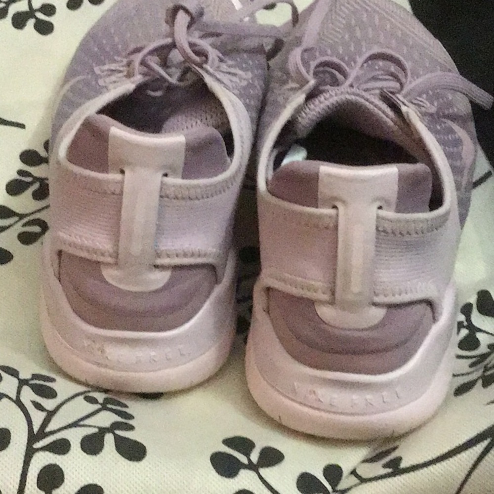 Nike 2018 Free RN women’s - Picture 4 of 8